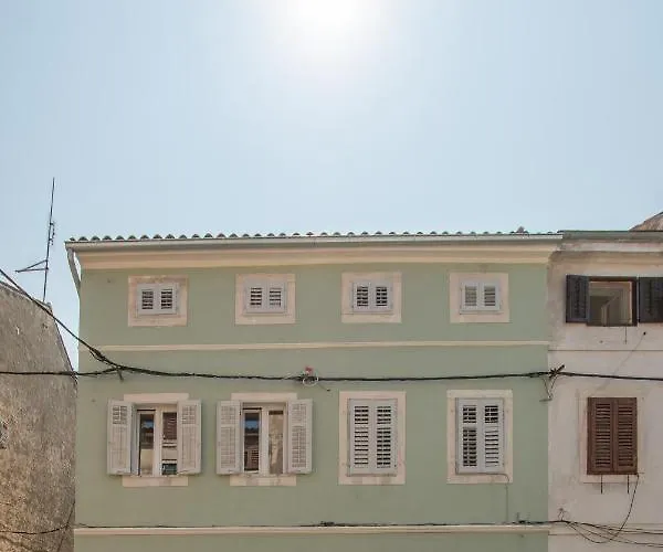Nesatcium Apartment