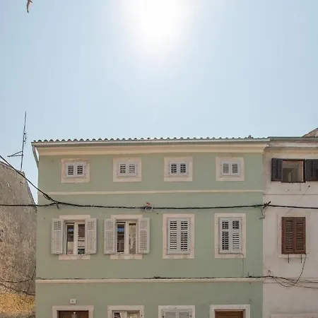 Nesatcium Apartment
