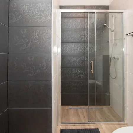 Nesatcium Apartment *