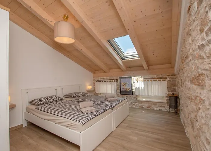 Nesatcium Apartment Pula
