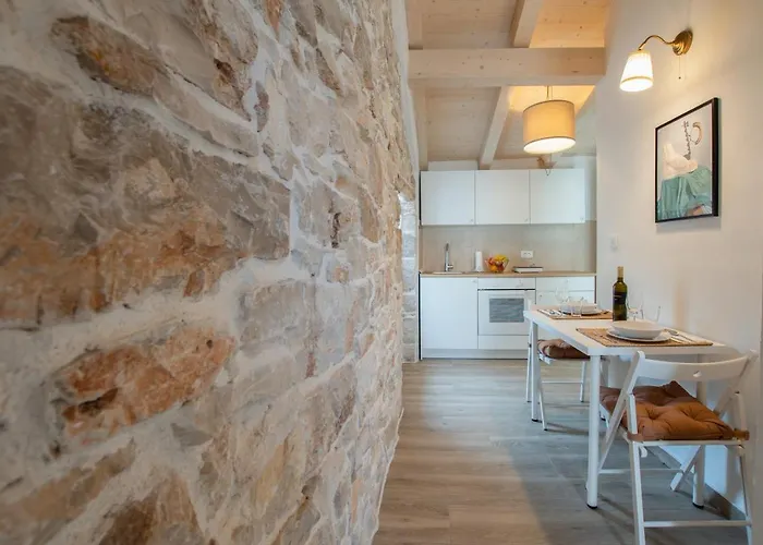 Nesatcium Apartamento Pula